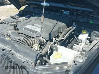 ✅ 2018 Jeep Wrangler Unlimited Sport • VIN: 1C4BJWDG3JL879722 • Lot: 43119087. Wystawiony na IAAI z przebiegiem 53 709 mil. Bezpłatny archiwum sprzedaży aukcyjnych z USA i szczegółowy raport historii pojazdu na DreamBid. Zdjęcie 20.