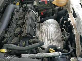 ✅ 2021 Ram ProMaster City Passenger SLT • VIN: ZFBHRFBBXM6U21983 • Lot: 41984546. Wystawiony na IAAI z przebiegiem 156 279 mil. Bezpłatny archiwum sprzedaży aukcyjnych z USA i szczegółowy raport historii pojazdu na DreamBid. Zdjęcie 22.