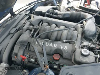 ✅ 2000 Jaguar XK • VIN: SAJJA42C8YNA00346 • Lot: 39727774. Wystawiony na IAAI z przebiegiem Nie podano. Bezpłatny archiwum sprzedaży aukcyjnych z USA i szczegółowy raport historii pojazdu na DreamBid. Zdjęcie 12.