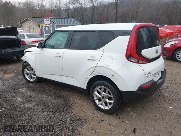 ✅ 2020 Kia Soul LX • VIN: KNDJ23AU7L7710476 • Lot: 44533647. Wystawiony na IAAI z przebiegiem 146 252 mil. Bezpłatny archiwum sprzedaży aukcyjnych z USA i szczegółowy raport historii pojazdu na DreamBid. Zdjęcie 3.