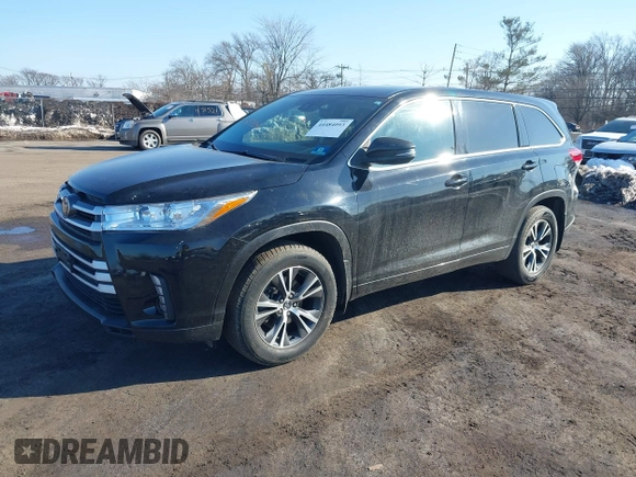✅ 2017 Toyota Highlander LE • VIN: 5TDBZRFH7HS371827 • Lot: 44484093. Wystawiony na IAAI z przebiegiem 83 870 mil. Bezpłatny archiwum sprzedaży aukcyjnych z USA i szczegółowy raport historii pojazdu na DreamBid. Zdjęcie 2.