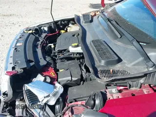 ✅ 2018 Ford Escape SEL • VIN: 1FMCU9HD4JUB03036 • Lot: 43702583. Wystawiony na IAAI z przebiegiem 101 312 mil. Bezpłatny archiwum sprzedaży aukcyjnych z USA i szczegółowy raport historii pojazdu na DreamBid. Zdjęcie 19.