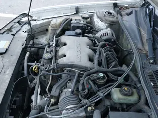 2000 Chevrolet Malibu z VIN 1G1ND52J5Y6315794, wystawiony jako IAAI lot #41124524 z przebiegiem 149 379 mil mil oraz . Historia ofert i sprzedaży dostępna na DreamBid. Obrazek 12.