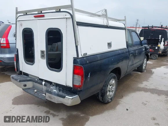 ✅ 1998 Nissan Frontier XE • VIN: 1N6DD26S1WC303075 • Lot: 42303516. Wystawiony na IAAI z przebiegiem 132 607 mil. Bezpłatny archiwum sprzedaży aukcyjnych z USA i szczegółowy raport historii pojazdu na DreamBid. Zdjęcie 4.