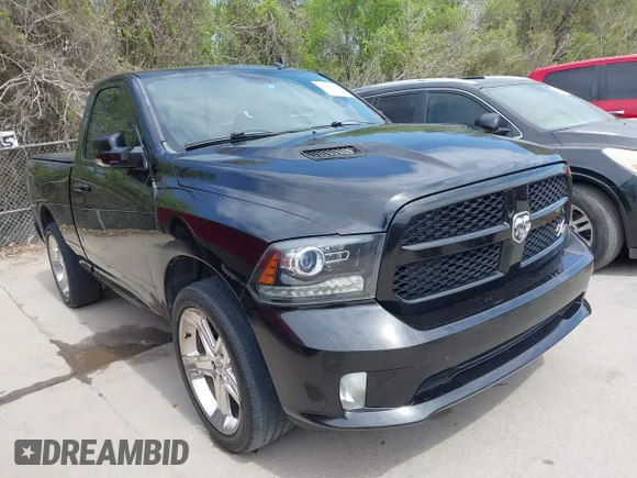 ✅ 2016 Ram 1500 Sport • VIN: 3C6JR6CT0GG112149 • Lot: 44688018. Wystawiony na IAAI z przebiegiem 135 746 mil. Bezpłatny archiwum sprzedaży aukcyjnych z USA i szczegółowy raport historii pojazdu na DreamBid. Zdjęcie 1.