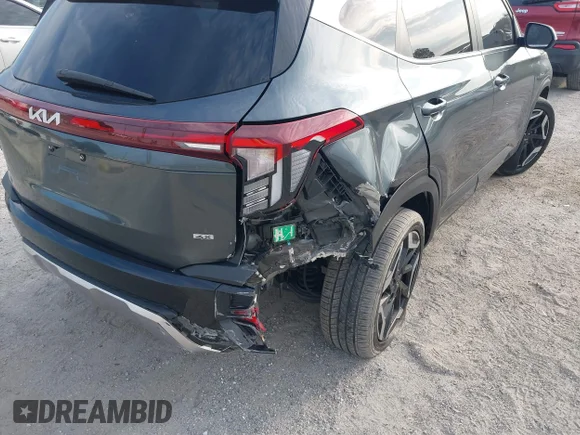 ✅ 2024 Kia Seltos SX • VIN: KNDETCA70R7475078 • Lot: 45342589. Wystawiony na IAAI z przebiegiem 21 600 mil. Bezpłatny archiwum sprzedaży aukcyjnych z USA i szczegółowy raport historii pojazdu na DreamBid. Zdjęcie 6.