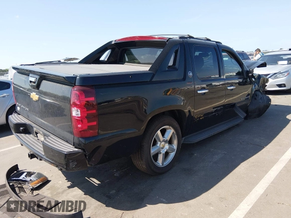 ✅ 2013 Chevrolet Avalanche LT • VIN: 3GNTKFE75DG375665 • Lot: 44754439. Wystawiony na IAAI z przebiegiem 130 844 mil. Bezpłatny archiwum sprzedaży aukcyjnych z USA i szczegółowy raport historii pojazdu na DreamBid. Zdjęcie 4.