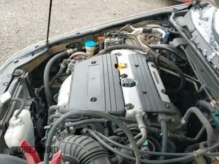 ✅ 2004 Honda Accord EX • VIN: 1HGCM56844A008888 • Lot: 43649121. Wystawiony na IAAI z przebiegiem 180 605 mil. Bezpłatny archiwum sprzedaży aukcyjnych z USA i szczegółowy raport historii pojazdu na DreamBid. Zdjęcie 19.