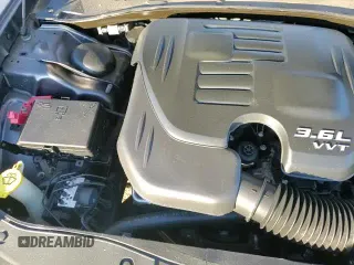 ✅ 2019 Dodge Charger SXT • VIN: 2C3CDXBG8KH752973 • Lot: 93019715. Wystawiony na Copart z przebiegiem 70 221 mil. Bezpłatny archiwum sprzedaży aukcyjnych z USA i szczegółowy raport historii pojazdu na DreamBid. Zdjęcie 13.