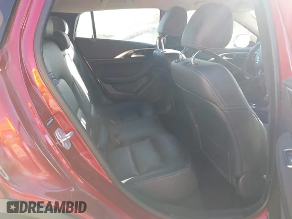 ✅ 2017 Infiniti QX30 Premium • VIN: SJKCH5CR2HA031864 • Лот: 41395270. Опубліковано раніше на IAAI з пробігом 81 979 миль. Безкоштовний доступ до архіву аукціонних продажів зі США та докладний звіт про історію автомобіля на DreamBid. Зображення 8.