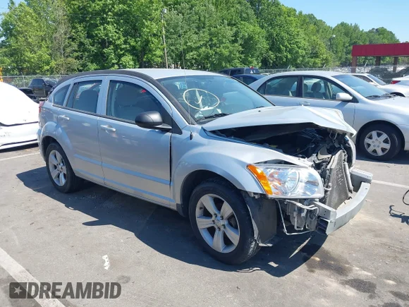 ✅ 2011 Dodge Caliber Mainstreet • VIN: 1B3CB3HA6BD247364 • Lot: 45099423. Wystawiony na IAAI z przebiegiem 228 627 mil. Bezpłatny archiwum sprzedaży aukcyjnych z USA i szczegółowy raport historii pojazdu na DreamBid. Zdjęcie 1.