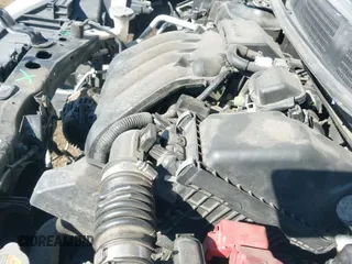 ✅ 2019 Nissan Versa SV • VIN: 3N1CN7AP3KL820326 • Лот: 43268432. Опубликован ранее на IAAI с пробегом 226 316 миль. Бесплатный доступ к архиву аукционных продаж из США и подробный отчёт об истории автомобиля на DreamBid. Изображение 13.