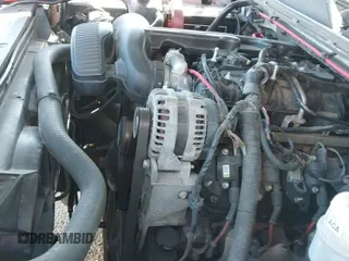 ✅ 2008 Chevrolet Tahoe 2LT • VIN: 1GNFC13008R168917 • Lot: 43604191. Wystawiony na IAAI z przebiegiem 255 786 mil. Bezpłatny archiwum sprzedaży aukcyjnych z USA i szczegółowy raport historii pojazdu na DreamBid. Zdjęcie 12.