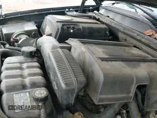 ✅ 2009 Cadillac Escalade • VIN: 1GYFK435X9R131555 • Lot: 43024871. Wystawiony na IAAI z przebiegiem 216 485 mil. Bezpłatny archiwum sprzedaży aukcyjnych z USA i szczegółowy raport historii pojazdu na DreamBid. Zdjęcie 13.