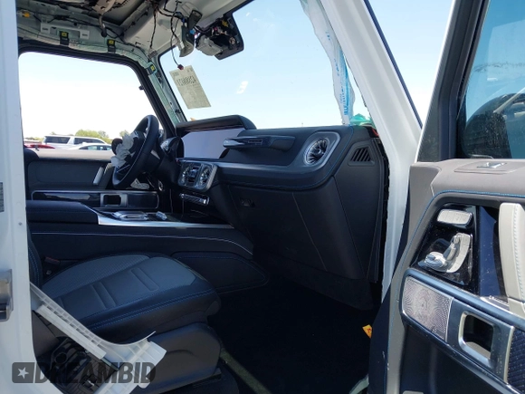 ✅ 2025 Mercedes-Benz G G 580e • VIN: W1NWM0AB3SX025993 • Lot: 42888021. Wystawiony na IAAI z przebiegiem 1 360 mil. Bezpłatny archiwum sprzedaży aukcyjnych z USA i szczegółowy raport historii pojazdu na DreamBid. Zdjęcie 5.