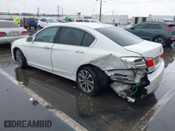 ✅ 2015 Honda Accord EX-L • VIN: 1HGCR3F87FA003497 • Lot: 44077861. Wystawiony na IAAI z przebiegiem 100 061 mil. Bezpłatny archiwum sprzedaży aukcyjnych z USA i szczegółowy raport historii pojazdu na DreamBid. Zdjęcie 3.