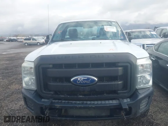✅ 2012 Ford F-250 XL • VIN: 1FTBF2B60CEA58430 • Lot: 41640959. Wystawiony na IAAI z przebiegiem 223 247 mil. Bezpłatny archiwum sprzedaży aukcyjnych z USA i szczegółowy raport historii pojazdu na DreamBid. Zdjęcie 6.