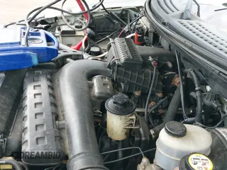 ✅ 2008 Ford F-150 XL • VIN: 1FTRF14V68KE22811 • Лот: 42229499. Опубликован ранее на IAAI с пробегом 254 035 миль. Бесплатный доступ к архиву аукционных продаж из США и подробный отчёт об истории автомобиля на DreamBid. Изображение 12.