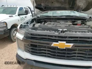 2024 Chevrolet Silverado 3500HD Work Truck с VIN 1GC4YSEY1RF194813, выставлен на аукционе Copart как лот 57852965 с пробегом 38 771 миль миль и Списание • Salvage title. История ставок и продаж доступна на DreamBid. Изображение 13.