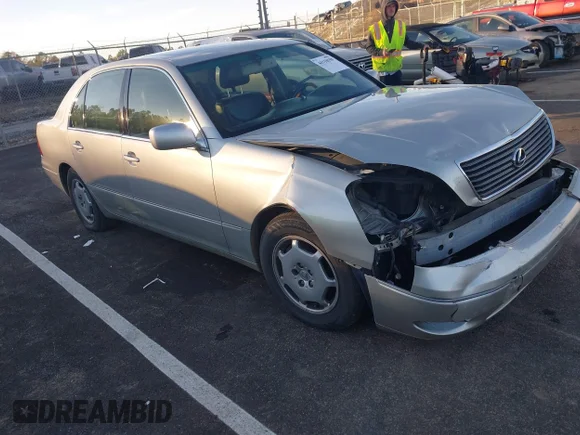 ✅ 2002 Lexus LS 430 • VIN: JTHBN30F220069872 • Lot: 44110559. Wystawiony na IAAI z przebiegiem 321 719 mil. Bezpłatny archiwum sprzedaży aukcyjnych z USA i szczegółowy raport historii pojazdu na DreamBid. Zdjęcie 1.