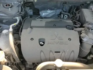 ✅ 2019 Mitsubishi Outlander ES • VIN: JA4AP3AU8KU033451 • Лот: 84883625. Опубликован ранее на Copart с пробегом 90 349 миль. Бесплатный доступ к архиву аукционных продаж из США и подробный отчёт об истории автомобиля на DreamBid. Изображение 14.