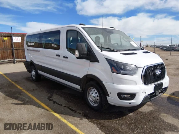 ✅ 2026 Ford Transit Passenger XL • VIN: 1FBAX9Y81TKA16560 • Lot: 44186363. Listed on IAAI with 2,448 mi. Free auction sales archive from the USA and detailed vehicle history report at DreamBid. Image 1.