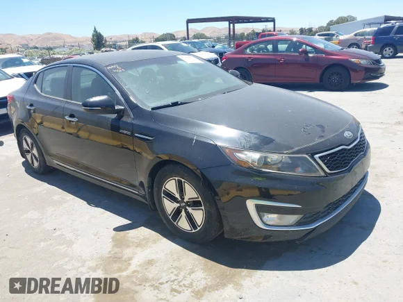 ✅ 2013 Kia Optima EX • VIN: KNAGM4AD5D5056128 • Лот: 45481054. Опубліковано раніше на IAAI з пробігом 154 793 миль. Безкоштовний доступ до архіву аукціонних продажів зі США та докладний звіт про історію автомобіля на DreamBid. Зображення 1.
