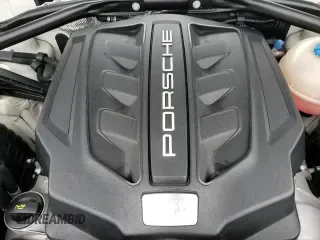 ✅ 2017 Porsche Macan GTS • VIN: WP1AG2A5XHLB53919 • Lot: 94230425. Listed on Copart with 108,230 mi. Free auction sales archive from the USA and detailed vehicle history report at DreamBid. Image 15.