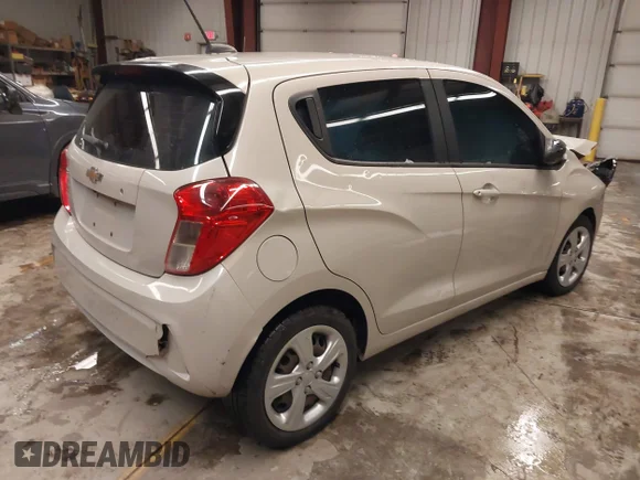✅ 2019 Chevrolet Spark LS • VIN: KL8CB6SA6KC704729 • Lot: 41501465. Wystawiony na IAAI z przebiegiem 131 397 mil. Bezpłatny archiwum sprzedaży aukcyjnych z USA i szczegółowy raport historii pojazdu na DreamBid. Zdjęcie 4.