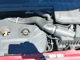 ✅ 2017 Land Rover Range Rover Evoque SE • VIN: SALVP2BG7HH196418 • Lot: 42980686. Wystawiony na IAAI z przebiegiem 140 299 mil. Bezpłatny archiwum sprzedaży aukcyjnych z USA i szczegółowy raport historii pojazdu na DreamBid. Zdjęcie 18.