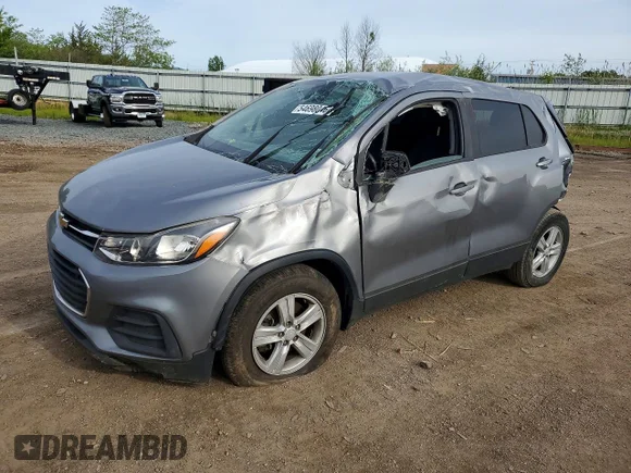 ✅ 2020 Chevrolet Trax LS • VIN: 3GNCJKSB9LL170523 • Lot: 54698046. Wystawiony na Copart z przebiegiem Nie podano. Bezpłatny archiwum sprzedaży aukcyjnych z USA i szczegółowy raport historii pojazdu na DreamBid. Zdjęcie 1.