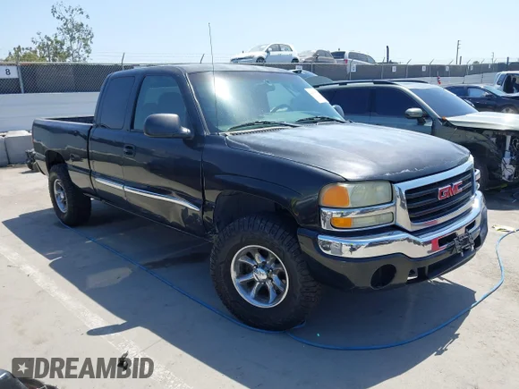 ✅ 2003 GMC Sierra 1500 SLE • VIN: 2GTEC19V131215459 • Lot: 44799208. Listed on IAAI with 280,315 mi. Free auction sales archive from the USA and detailed vehicle history report at DreamBid. Image 1.