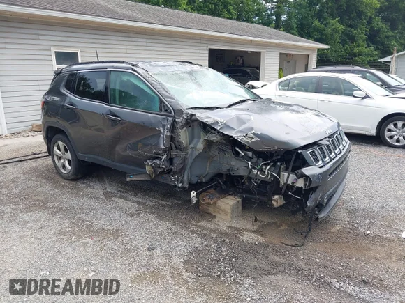 ✅ 2018 Jeep Compass Latitude • VIN: 3C4NJDBB4JT201414 • Lot: 45340563. Wystawiony na IAAI z przebiegiem 161 802 mil. Bezpłatny archiwum sprzedaży aukcyjnych z USA i szczegółowy raport historii pojazdu na DreamBid. Zdjęcie 1.