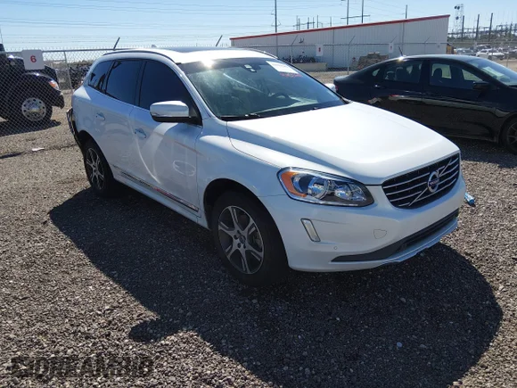 ✅ 2015 Volvo XC60 • VIN: YV449MDD0F2621163 • Lot: 44591688. Wystawiony na IAAI z przebiegiem 159 842 mil. Bezpłatny archiwum sprzedaży aukcyjnych z USA i szczegółowy raport historii pojazdu na DreamBid. Zdjęcie 1.