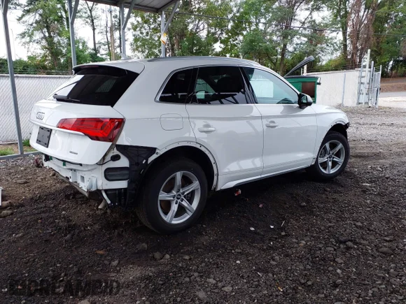 ✅ 2021 Audi Q5 Premium • VIN: WA1AAAFYXM2103029 • Lot: 43169234. Listed on IAAI with 34,993 mi. Free auction sales archive from the USA and detailed vehicle history report at DreamBid. Image 4.