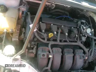 ✅ 2017 Ford Focus SE • VIN: 1FADP3F2XHL233262 • Лот: 90895075. Опубликован ранее на Copart с пробегом 87 263 миль. Бесплатный доступ к архиву аукционных продаж из США и подробный отчёт об истории автомобиля на DreamBid. Изображение 13.