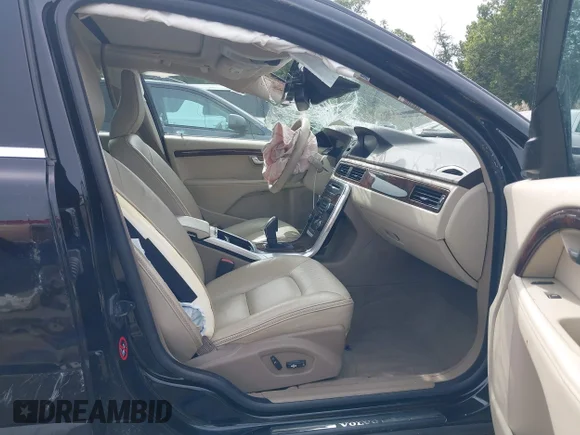 ✅ 2013 Volvo XC70 • VIN: YV4940BL9D1161995 • Lot: 43334757. Wystawiony na IAAI z przebiegiem 112 736 mil. Bezpłatny archiwum sprzedaży aukcyjnych z USA i szczegółowy raport historii pojazdu na DreamBid. Zdjęcie 5.
