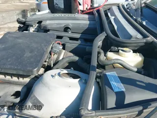 ✅ 2005 BMW 3 Series 325i • VIN: WBAAZ33465KW78822 • Lot: 43104825. Listed on IAAI with 54,200 mi. Free auction sales archive from the USA and detailed vehicle history report at DreamBid. Image 21.