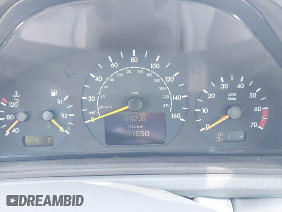 ✅ 2001 Mercedes-Benz CLK 320/430 • VIN: WDBLK65G51T070320 • Lot: 42001115. Listed on IAAI with 81,050 mi. Free auction sales archive from the USA and detailed vehicle history report at DreamBid. Image 7.