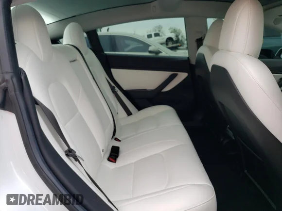 ✅ 2018 Tesla Model 3 Long Range Battery • VIN: 5YJ3E1EB8JF096798 • Лот: 72145432. Опубликован ранее на Copart с пробегом 67 951 миль. Бесплатный доступ к архиву аукционных продаж из США и подробный отчёт об истории автомобиля на DreamBid. Изображение 10.
