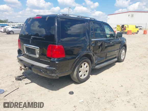 ✅ 2003 Lincoln Navigator Ultimate • VIN: 5LMFU27R53LJ04171 • Лот: 43112547. Опубликован ранее на IAAI с пробегом 206 302 миль. Бесплатный доступ к архиву аукционных продаж из США и подробный отчёт об истории автомобиля на DreamBid. Изображение 4.