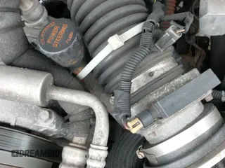 ✅ 1997 GMC Sonoma • VIN: 1GTCT19W9V8510454 • Lot: 41604622. Listed on IAAI with 204,855 mi. Free auction sales archive from the USA and detailed vehicle history report at DreamBid. Image 13.