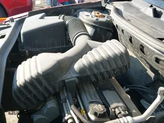 2002 Saturn VUE z VIN 5GZCZ23D22S813892, wystawiony jako IAAI lot #41781095 z przebiegiem 192 175 mil mil oraz . Historia ofert i sprzedaży dostępna na DreamBid. Obrazek 19.