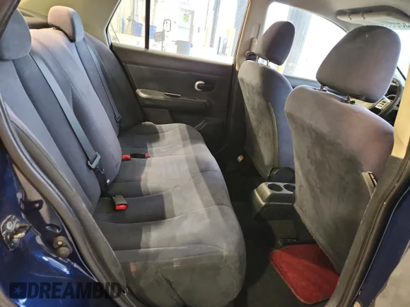 ✅ 2009 Nissan Versa S • VIN: 3N1BC11E09L378869 • Lot: 75806395. Wystawiony na Copart z przebiegiem 169 236 mil. Bezpłatny archiwum sprzedaży aukcyjnych z USA i szczegółowy raport historii pojazdu na DreamBid. Zdjęcie 10.