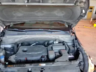 ✅ 2017 Hyundai Santa Fe 2.4L • VIN: 5XYZU3LB4HG414155 • Лот: 91306285. Опубликован ранее на Copart с пробегом 100 058 миль. Бесплатный доступ к архиву аукционных продаж из США и подробный отчёт об истории автомобиля на DreamBid. Изображение 13.