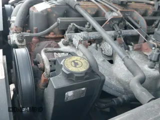 ✅ 2000 Jeep Cherokee Limited • VIN: 1J4FF68S8YL194752 • Lot: 42798990. Listed on IAAI with 138,605 mi. Free auction sales archive from the USA and detailed vehicle history report at DreamBid. Image 12.