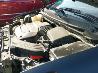 ✅ 2019 Chrysler Pacifica Limited • VIN: 2C4RC1GG1KR525620 • Lot: 43304010. Listed on IAAI with 105,945 mi. Free auction sales archive from the USA and detailed vehicle history report at DreamBid. Image 21.