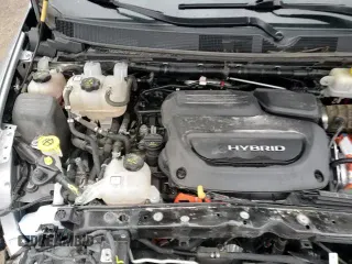 ✅ 2020 Chrysler Pacifica Hybrid Limited • VIN: 2C4RC1N72LR258234 • Лот: 92594975. Опубликован ранее на Copart с пробегом 110 773 миль. Бесплатный доступ к архиву аукционных продаж из США и подробный отчёт об истории автомобиля на DreamBid. Изображение 15.