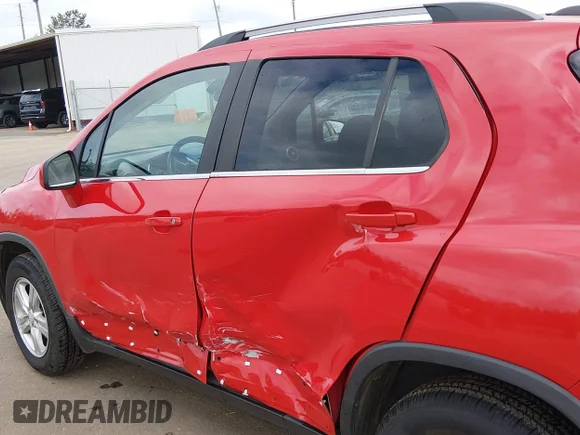 ✅ 2015 Chevrolet Trax LT • VIN: 3GNCJRSB9FL238980 • Лот: 44710334. Опубликован ранее на IAAI с пробегом 126 168 миль. Бесплатный доступ к архиву аукционных продаж из США и подробный отчёт об истории автомобиля на DreamBid. Изображение 18.