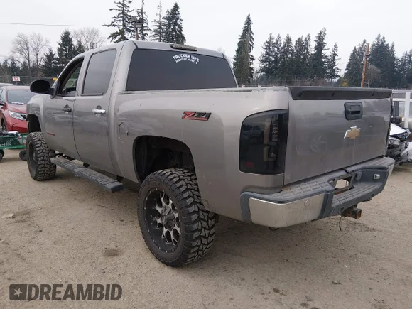 ✅ 2007 Chevrolet Silverado 1500 LTZ • VIN: 3GCEK13M87G507691 • Lot: 44194699. Wystawiony na IAAI z przebiegiem 211 796 mil. Bezpłatny archiwum sprzedaży aukcyjnych z USA i szczegółowy raport historii pojazdu na DreamBid. Zdjęcie 3.